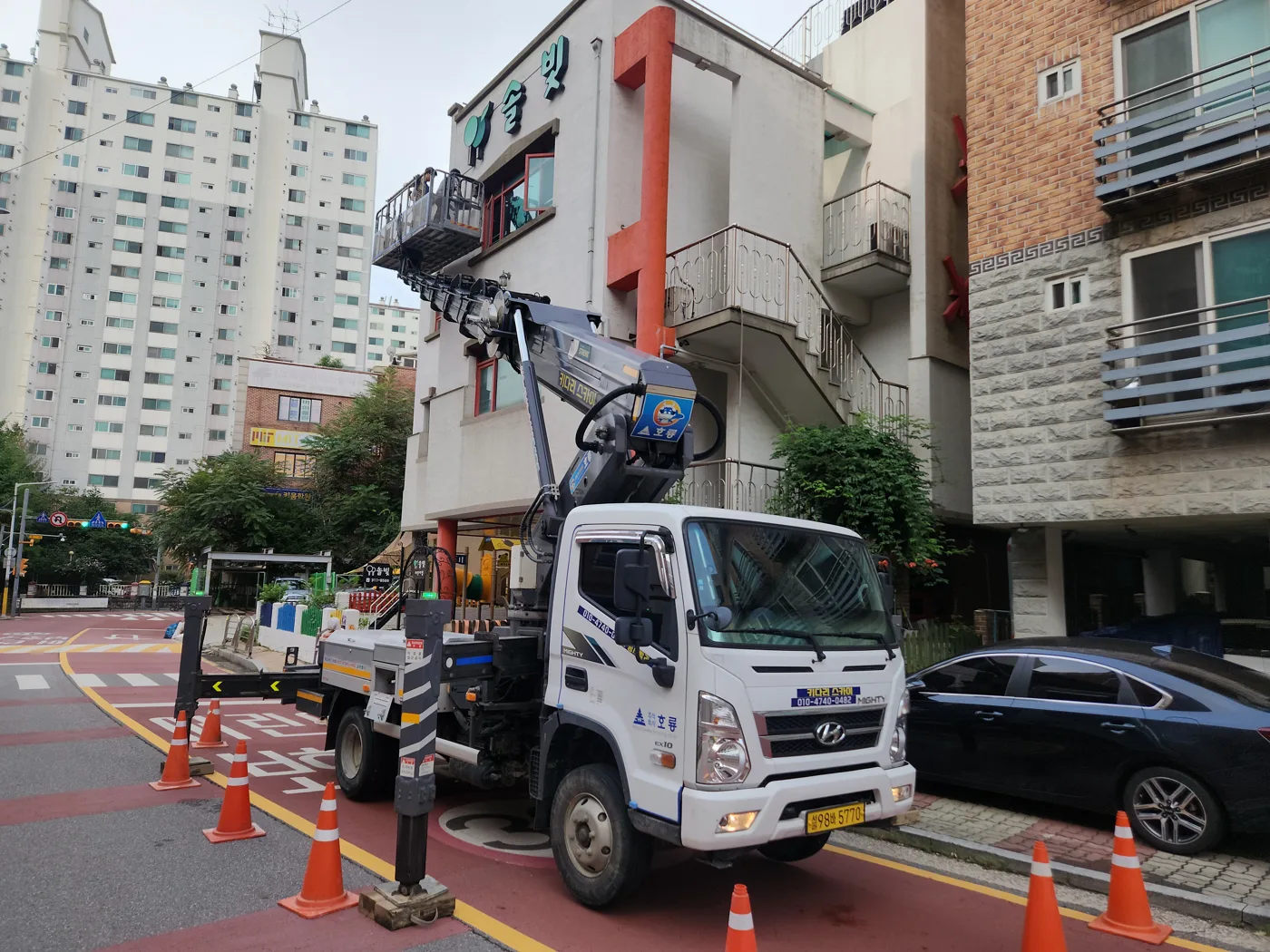 주택 주변 외벽 현장