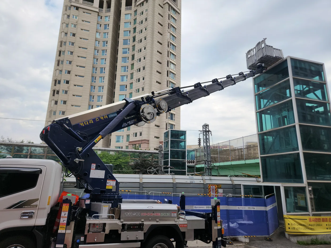 도로 시설물 인접 현장